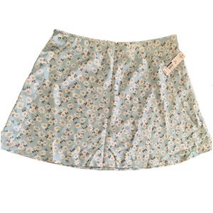 UNWORN Mint Floral Daisy Mini Skirt
